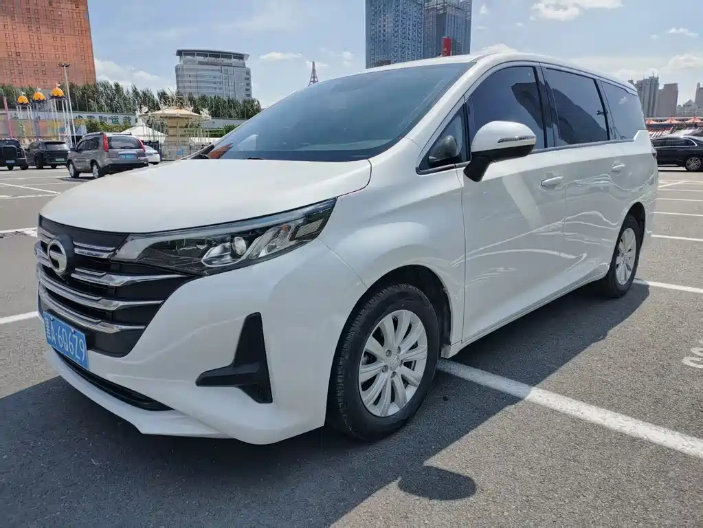 GAC Trumpchi M6 2022 — фото 1