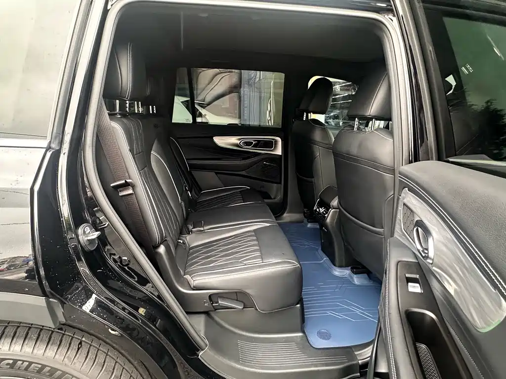 GAC Motor Trumpchi GS8 2025 — фото 11