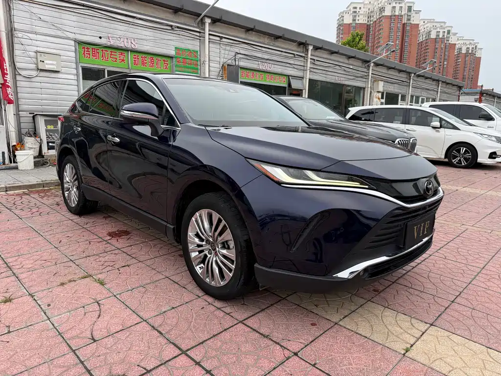 Toyota Harrier 2022 — фото 3