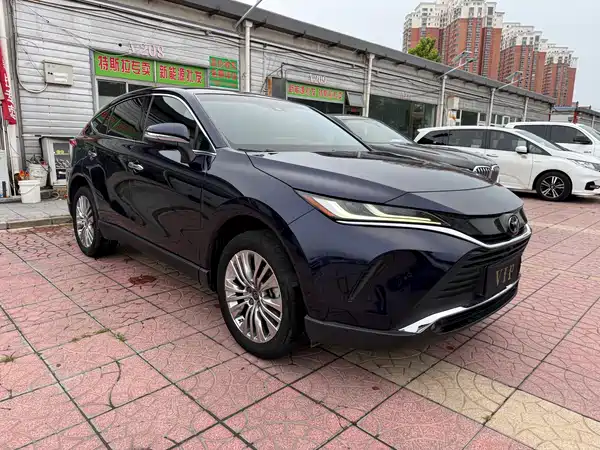 Toyota Harrier 2022