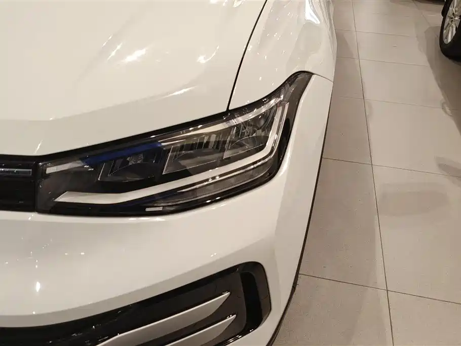 Volkswagen Tharu 2025