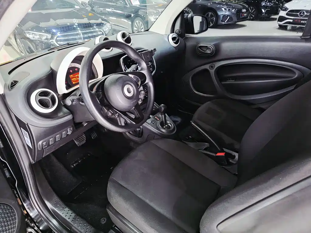 smart fortwo 2017 — фото 6