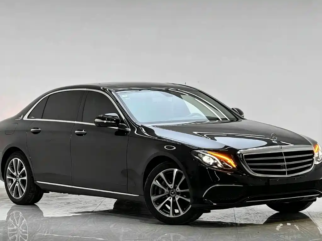 Mercedes-Benz E-Class 2019 — фото 1