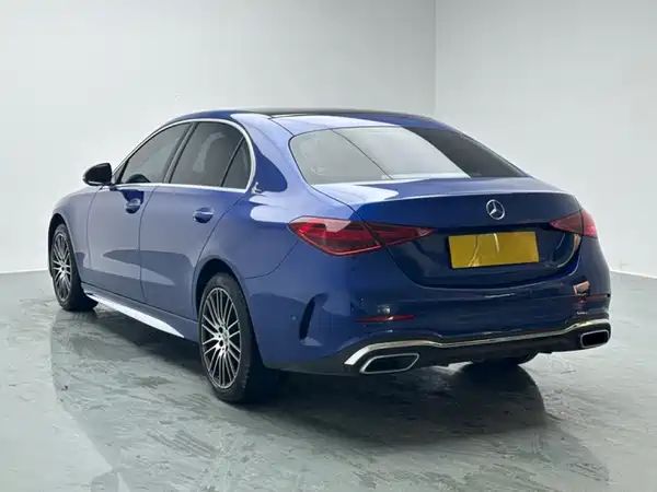 Mercedes-Benz C-Class 2024