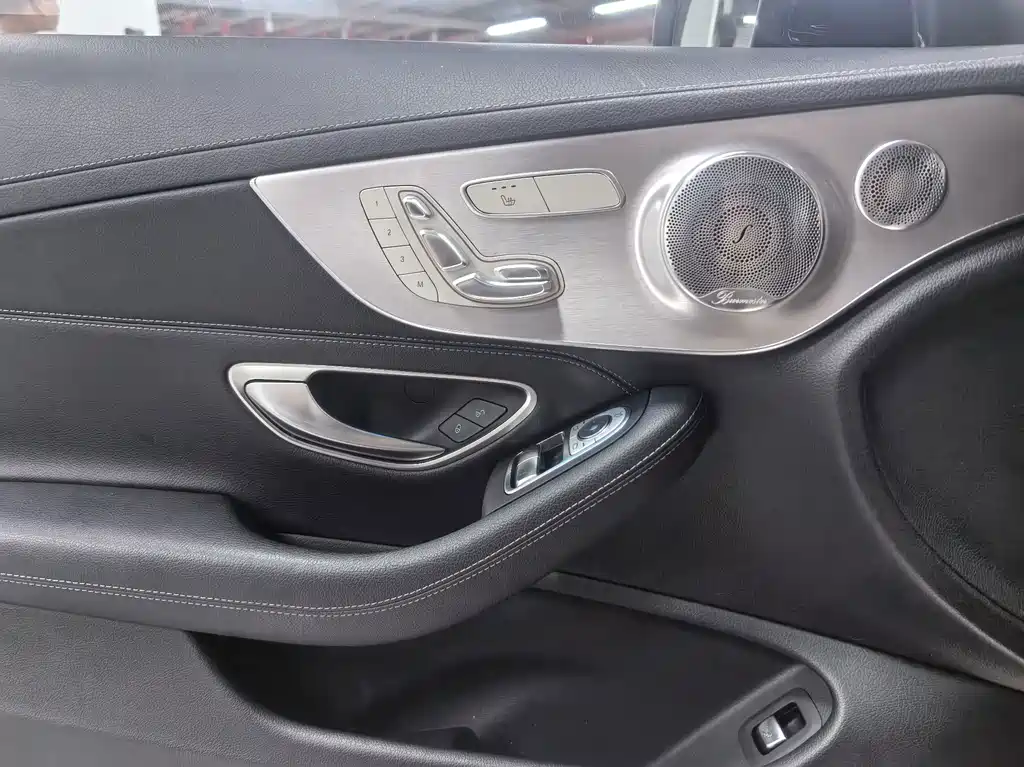 Mercedes-Benz C-Class 2018 — фото 5