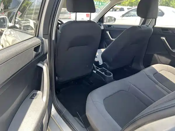 Volkswagen Santana 2014