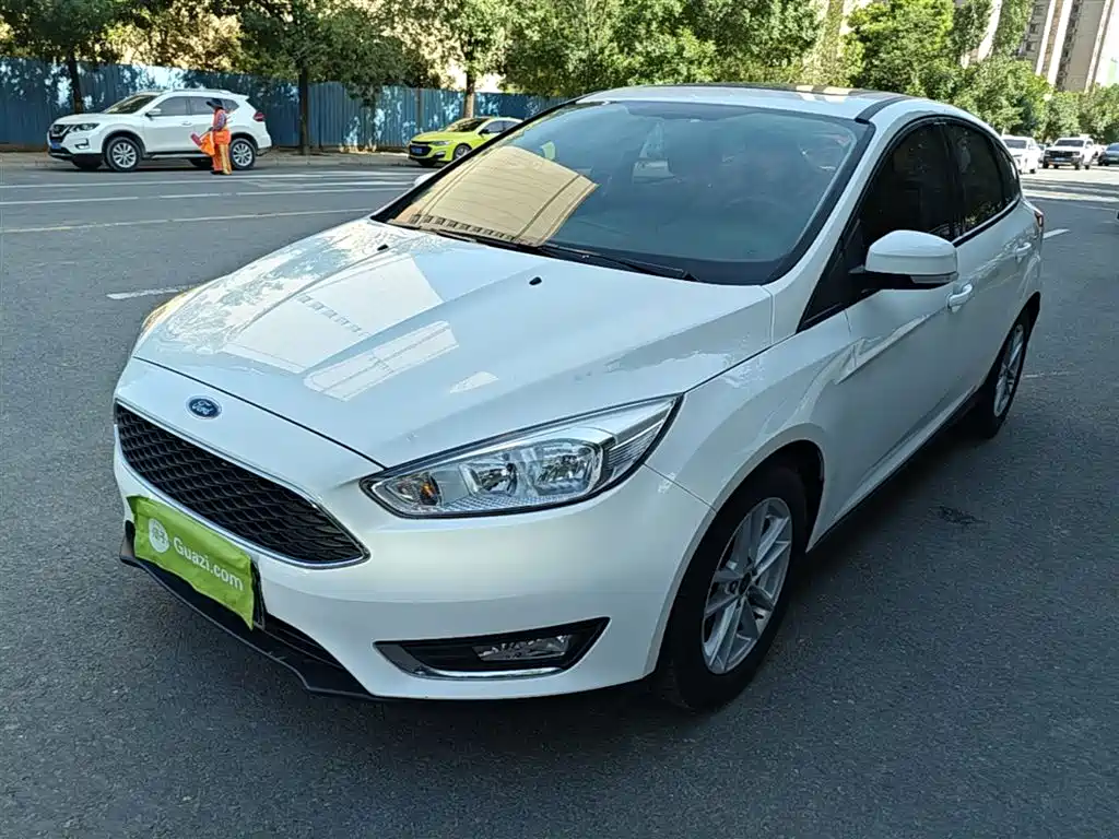 Ford Focus 2017 — фото 1