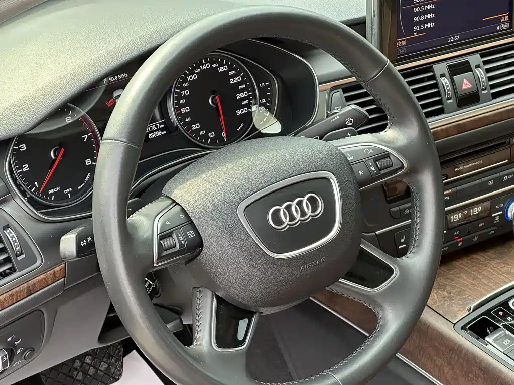 Audi A6L 2019 — фото 11
