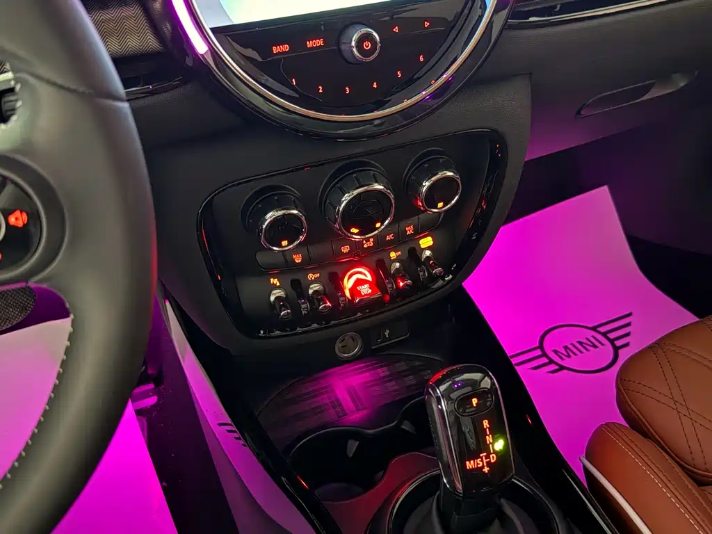 MINI Clubman 2022 — фото 11