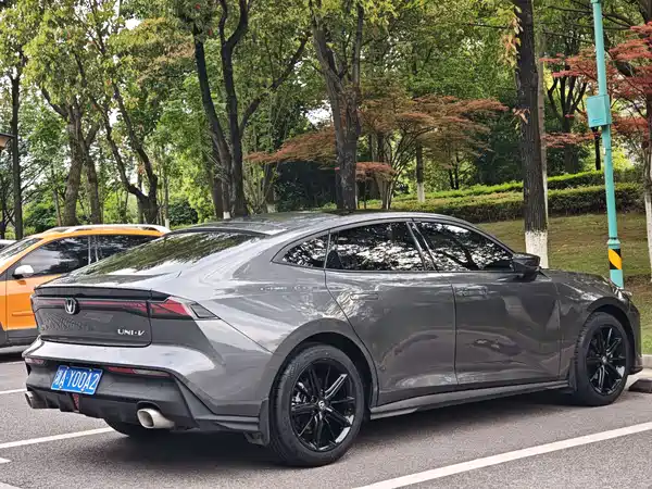 Changan UNI-V 2023