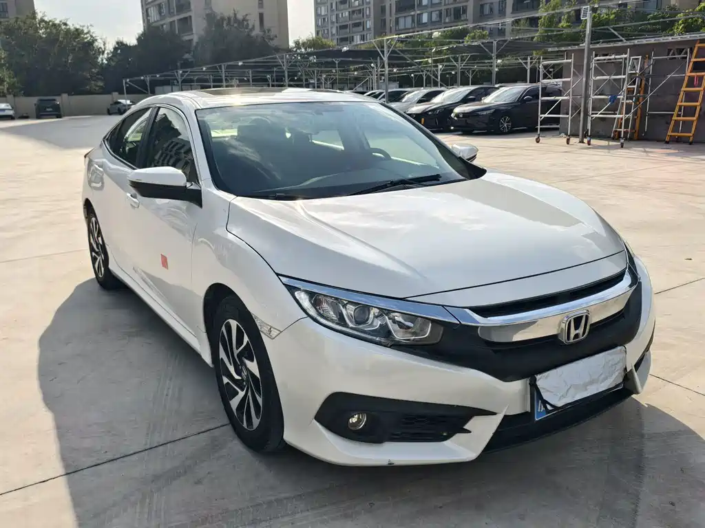Honda Civic 2018 — фото 3