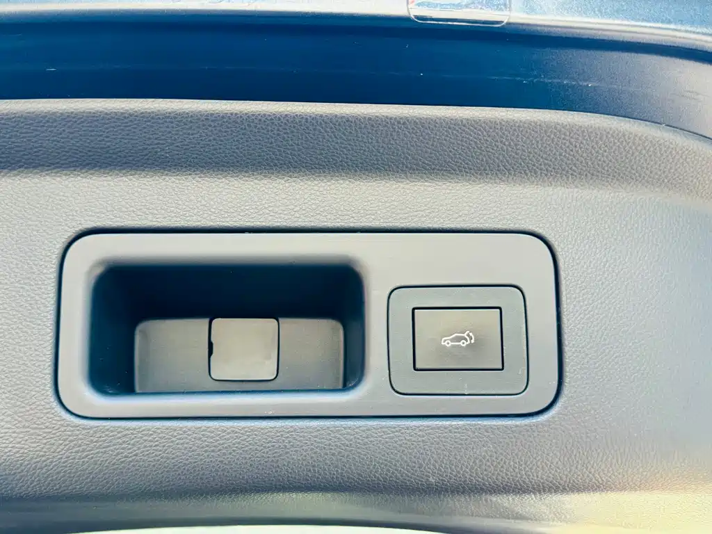 GAC Trumpchi M8 2023 — фото 13