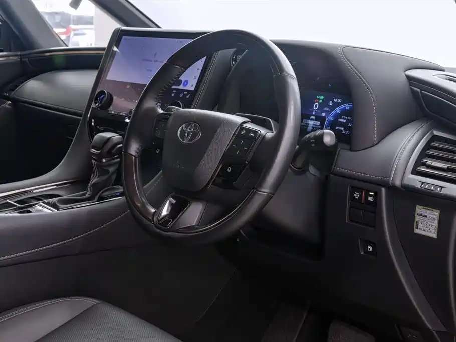 Toyota Alphard 2025 — фото 8