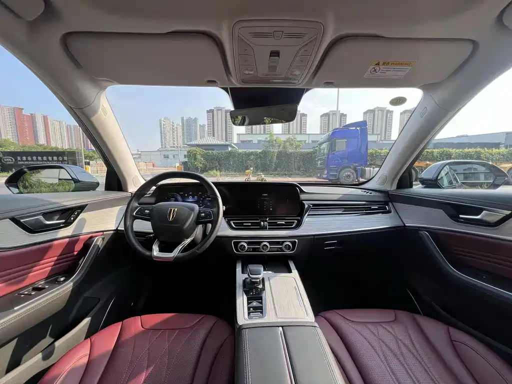 Hongqi HS5 2024