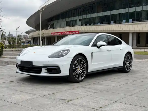 Porsche Panamera 2020