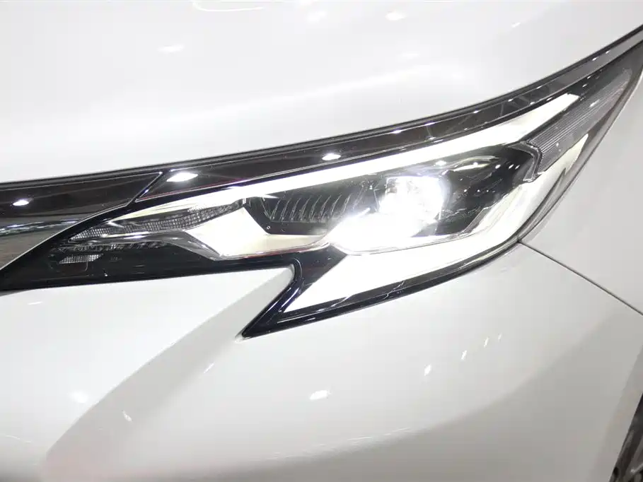 Toyota Sienna 2025 — фото 6