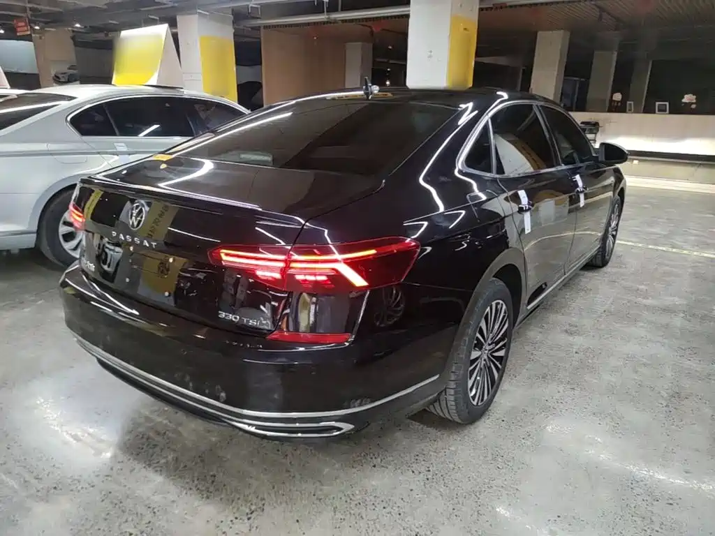 Volkswagen Passat 2021