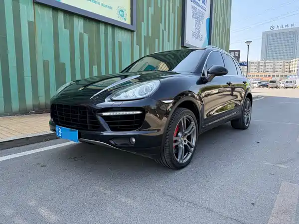 Porsche Cayenne 2011