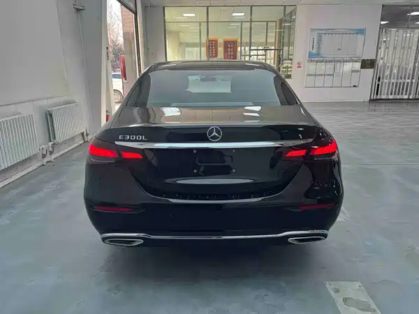 Mercedes-Benz E-Class 2023