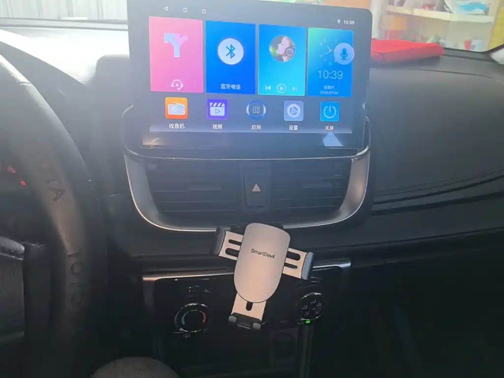 Toyota Yaris L 2020 — фото 13