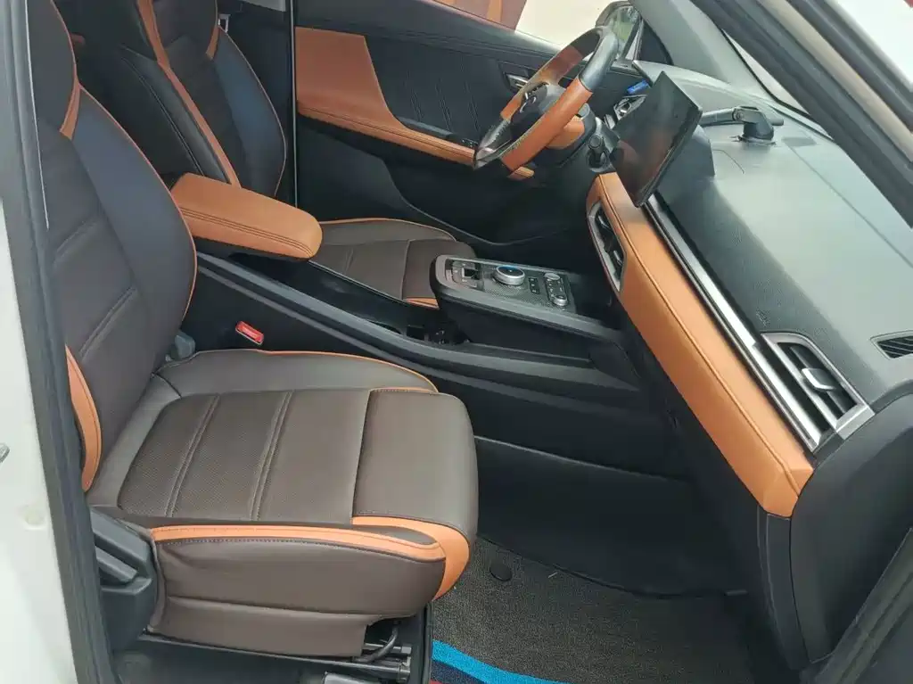 BYD e2 2021