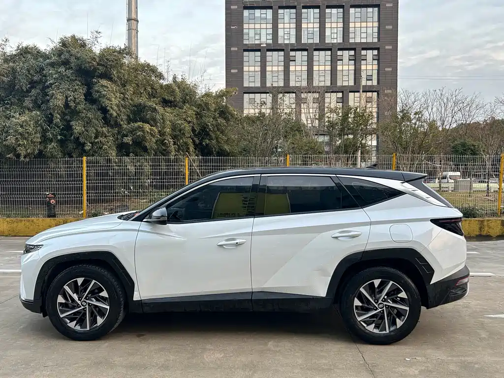 Hyundai Tucson 2022 — фото 14