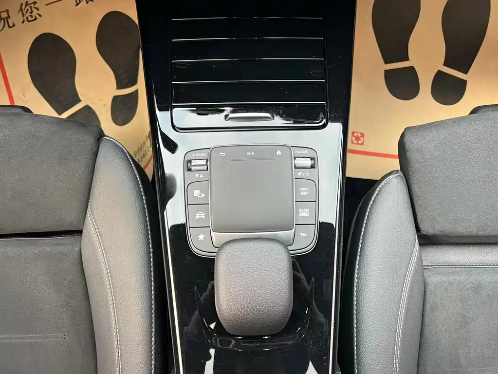 Mercedes-Benz A-Class 2023 — фото 23