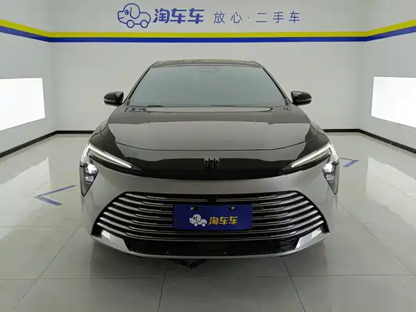 Buick LaCrosse 2025