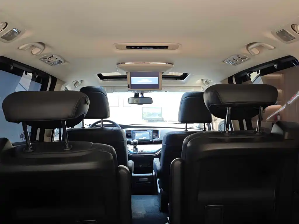 Honda Odyssey 2016 — фото 26