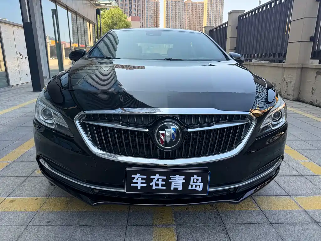 Buick LaCrosse 2017 — фото 2