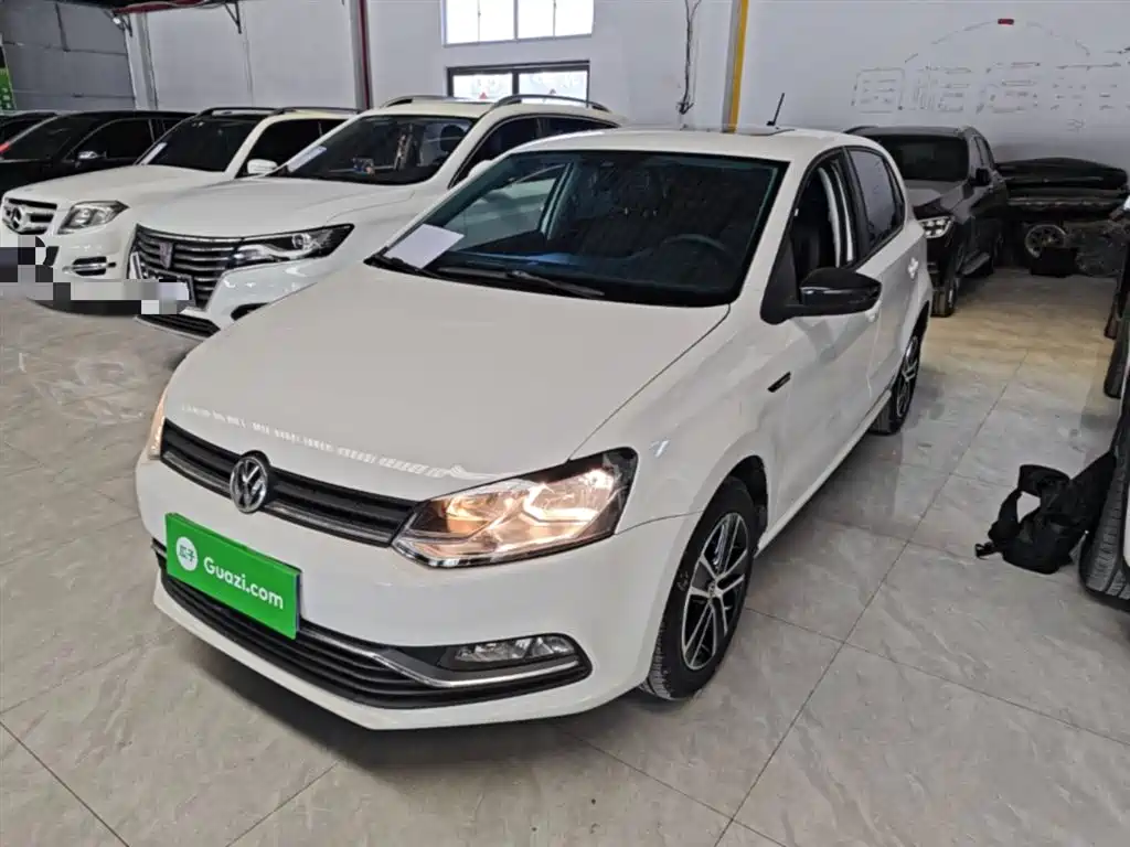 Volkswagen Polo 2015 — фото 2