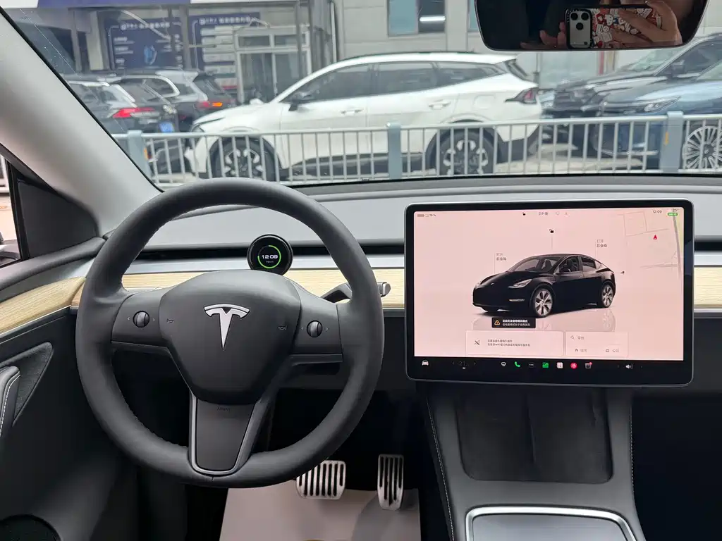 Tesla Model Y 2023 — фото 15