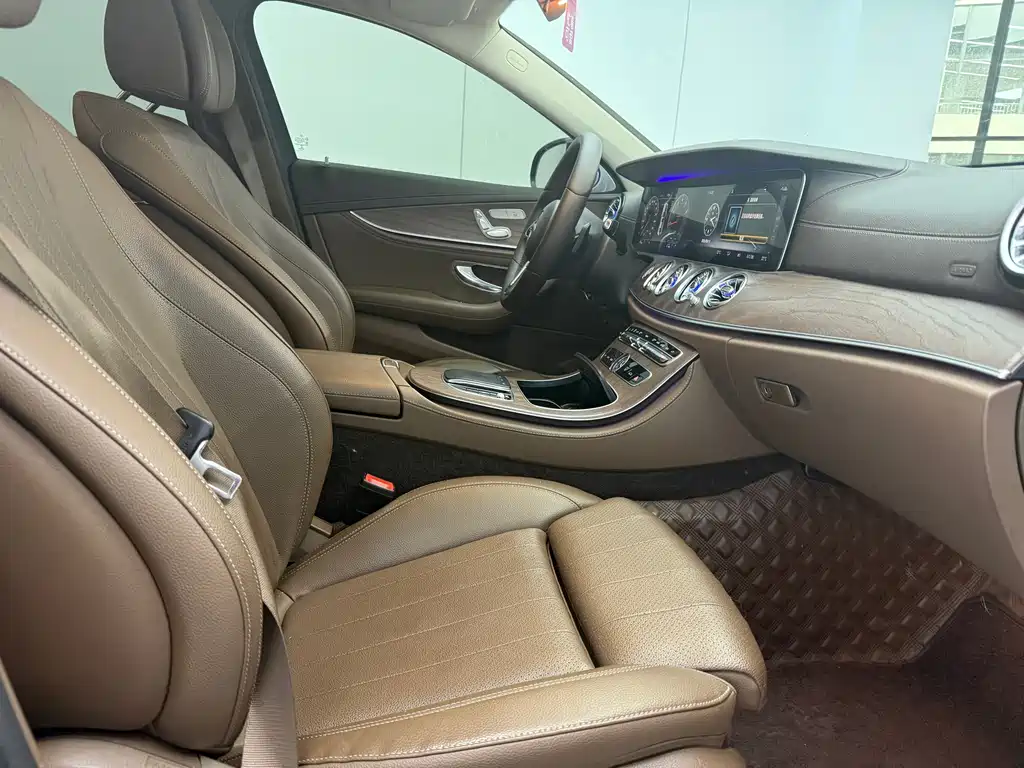 Mercedes-Benz E-Class 2020 — фото 6