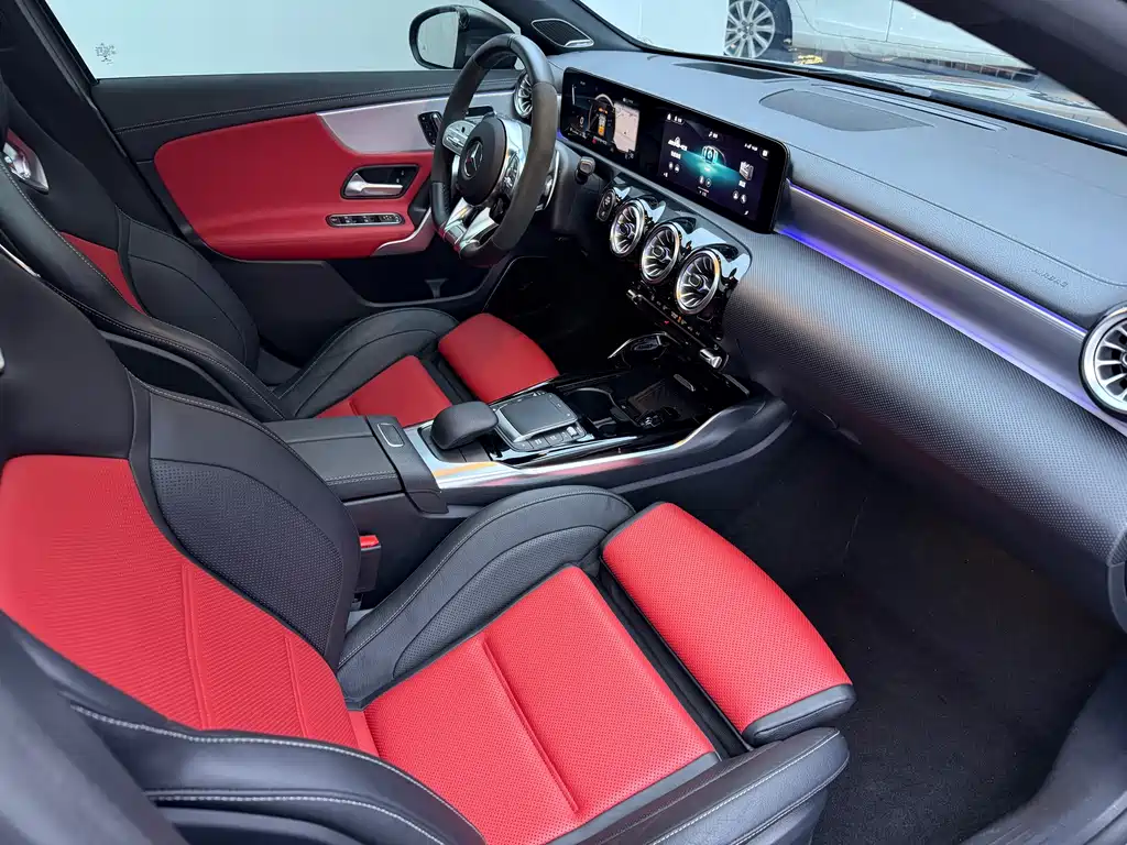 Mercedes-Benz A-Class AMG 2021 — фото 15