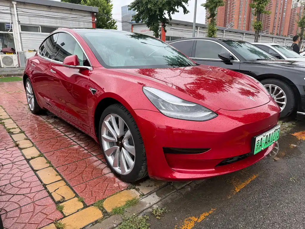 Tesla Model 3 2021 — фото 9