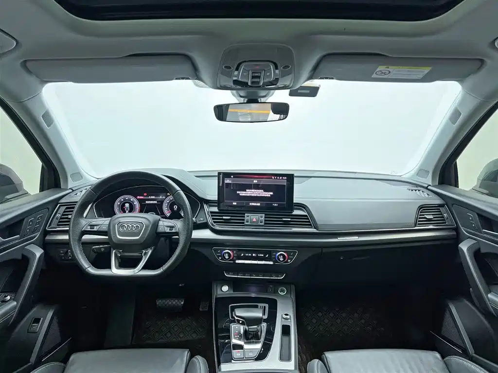 Audi Q5L 2021 — фото 22