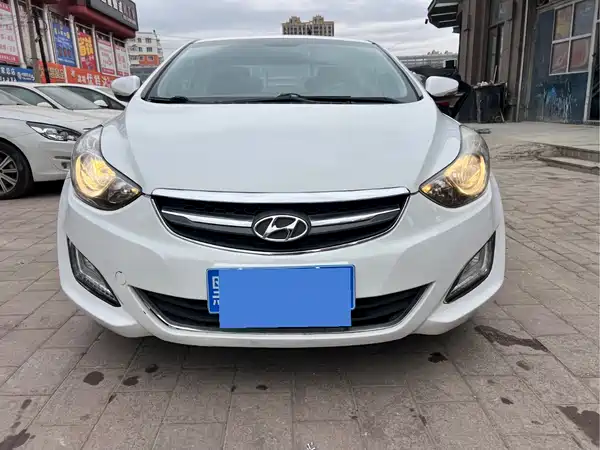 Hyundai Elantra Langdong 2015