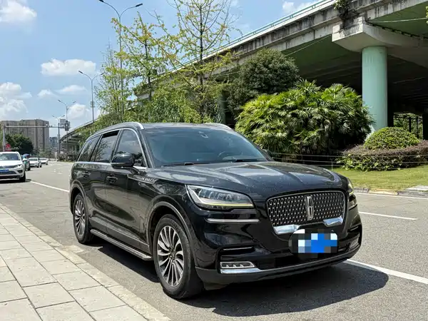 Lincoln Aviator 2021