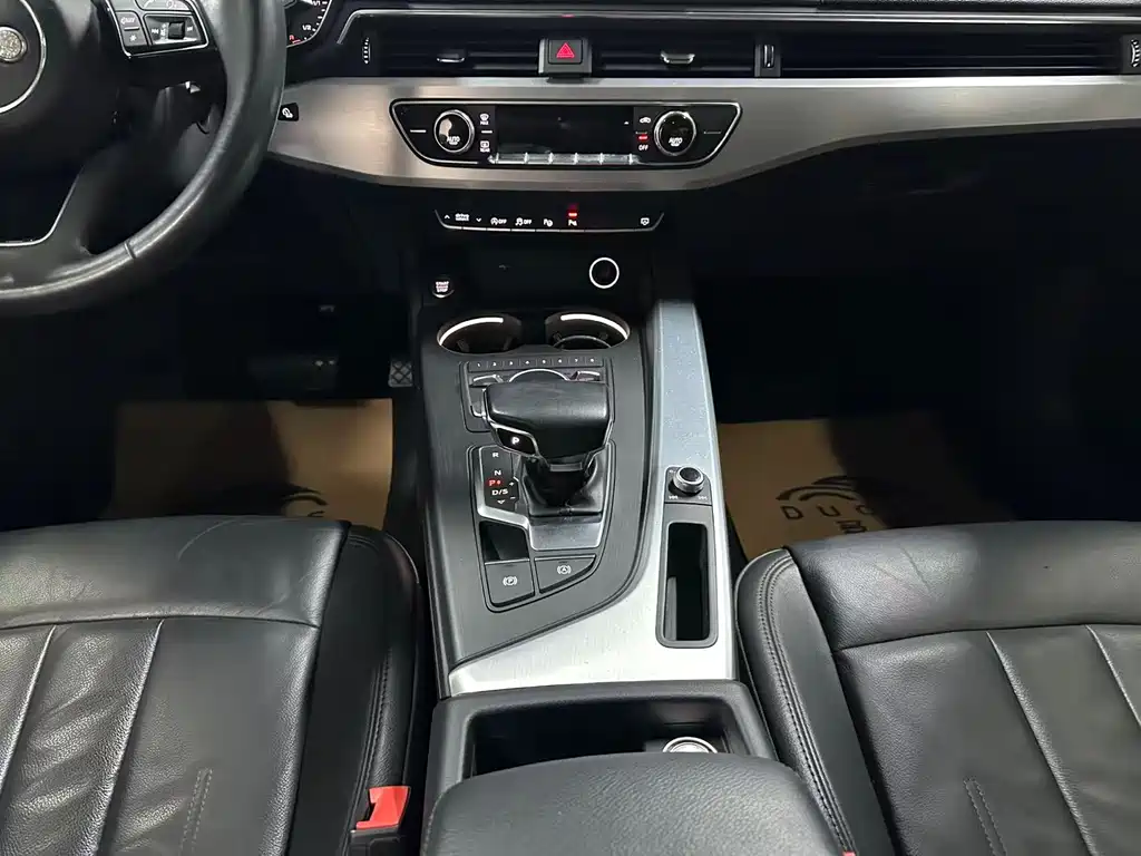 Audi A4L 2019 — фото 12