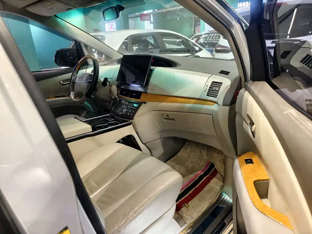 Toyota Previa 2010