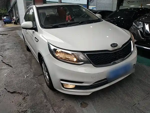 Kia K2 2015