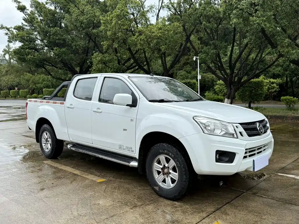 Isuzu RE-MAX Ruimai 2016
