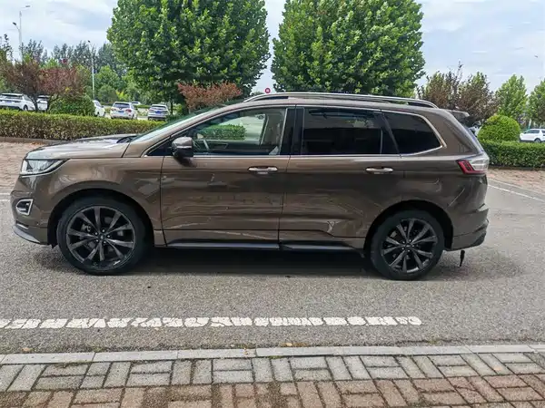 Ford Edge 2015