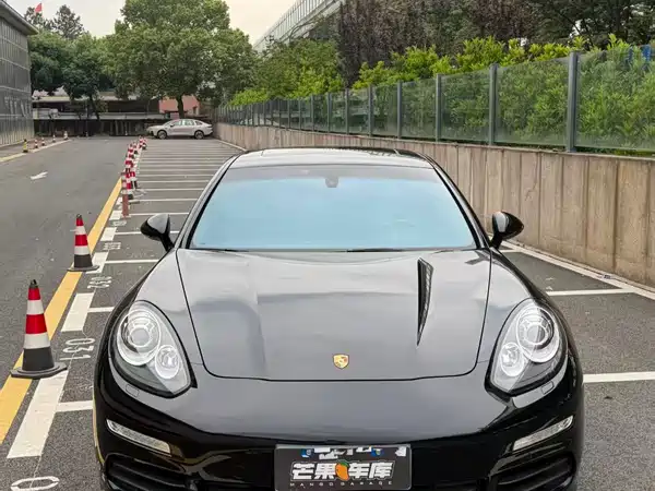 Porsche Panamera 2015