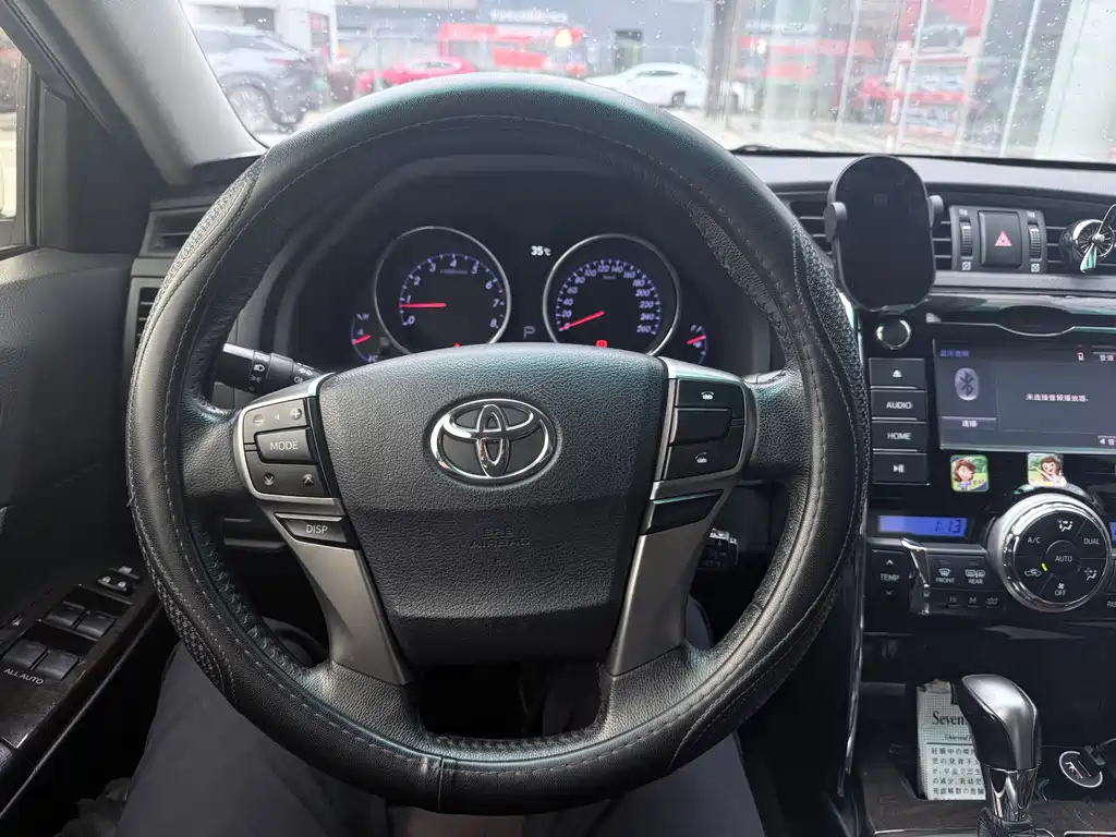 Toyota Reiz 2017