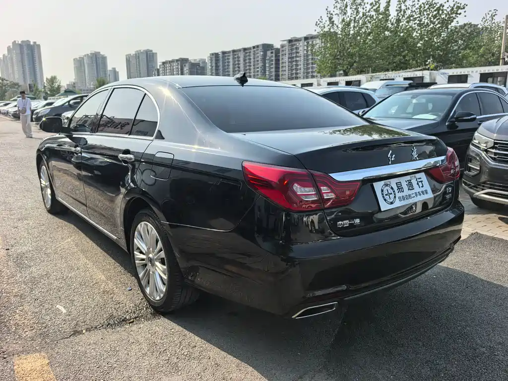 Hongqi H7 2018 — фото 16