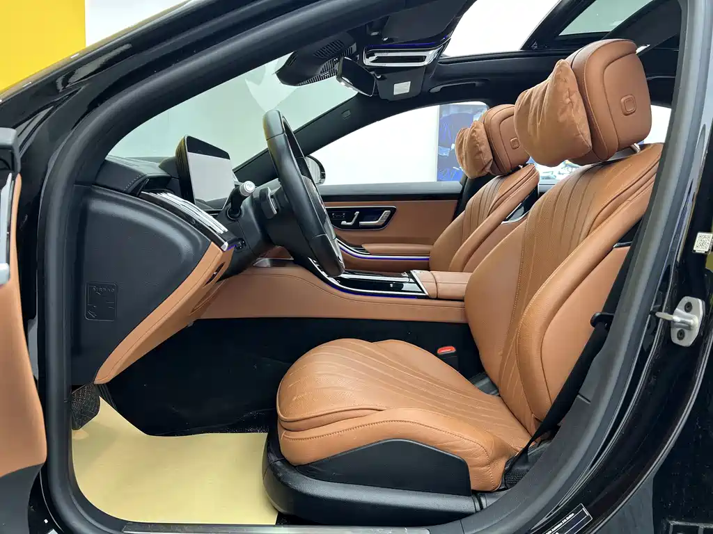 Mercedes-Benz S-Class 2024