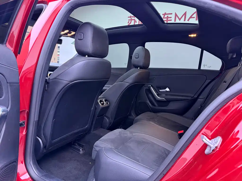 Mercedes-Benz A-Class 2019 — фото 6
