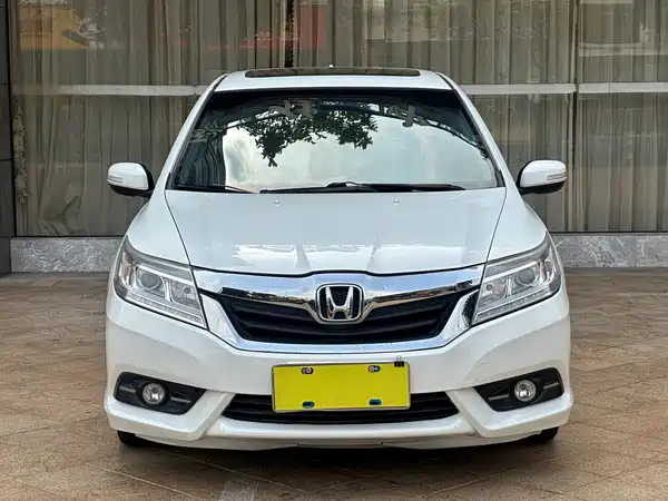 Honda Crider 2015