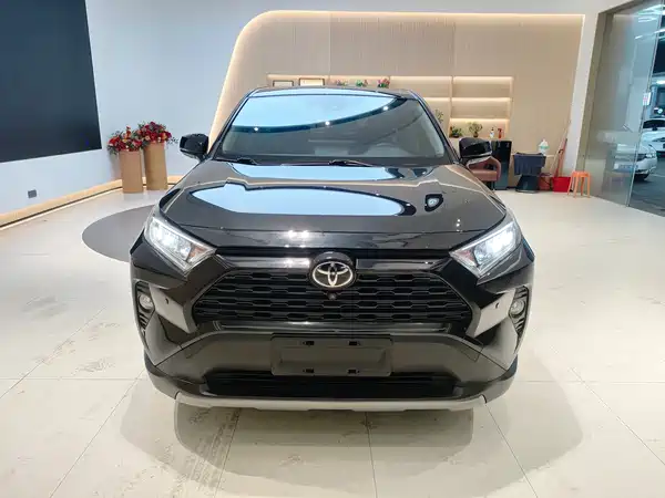 Toyota RAV4 2021